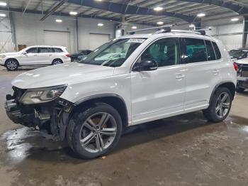  Salvage Volkswagen Tiguan