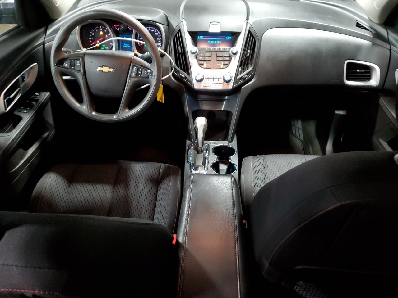Chevrolet Equinox Ls Image 2