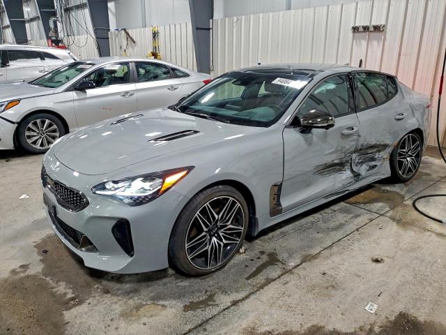  Salvage Kia Stinger