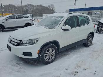  Salvage Volkswagen Tiguan