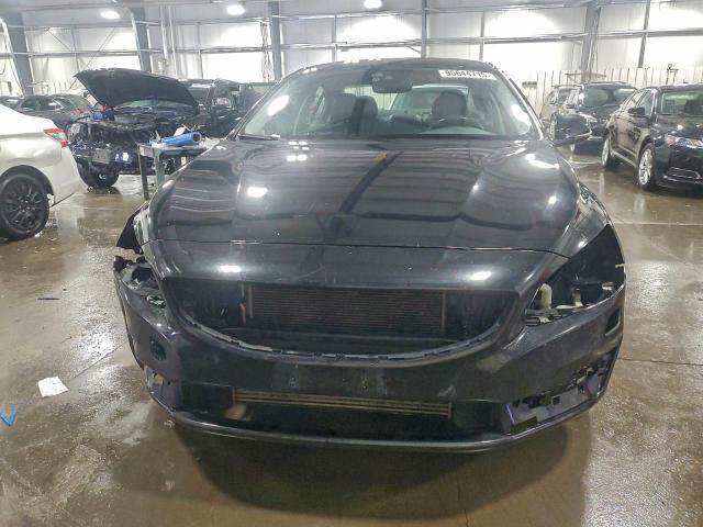 Volvo S60 Platinum Image 3