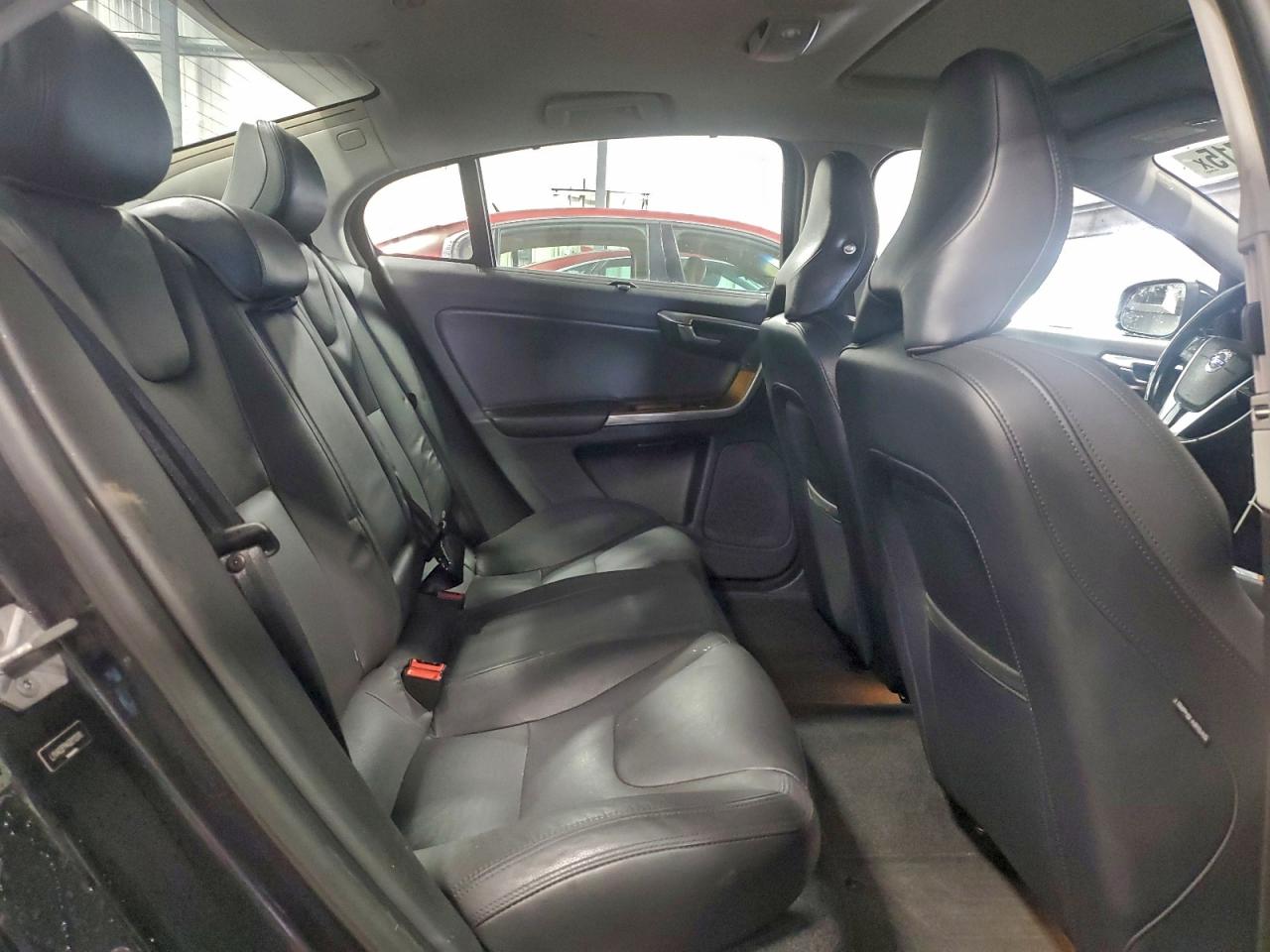 Volvo S60 Platinum Image 8