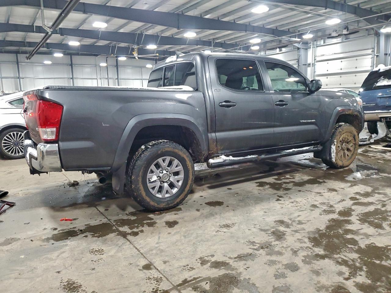 Toyota Tacoma Double Cab Image 5