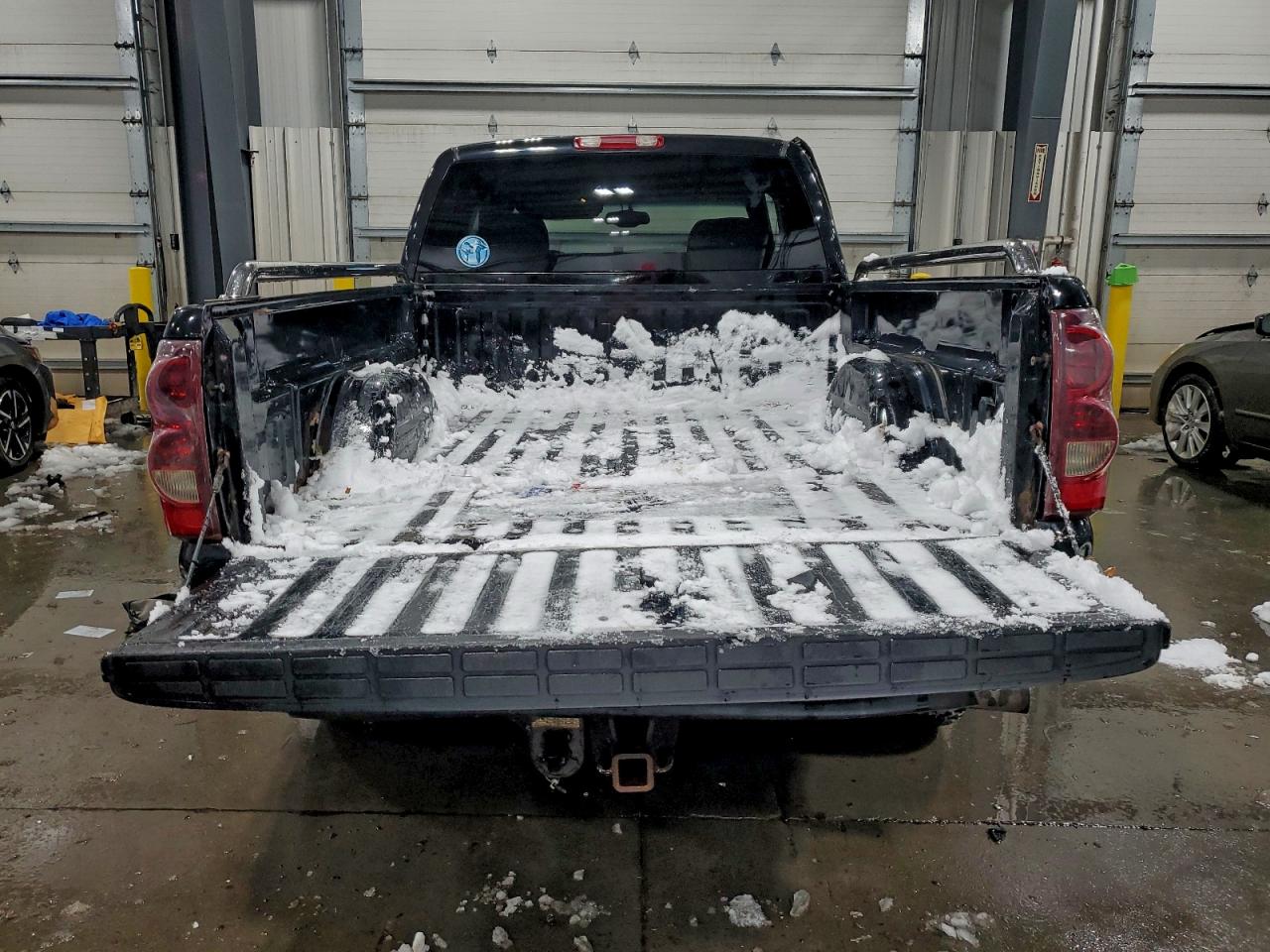 Chevrolet Silverado 1500 K1500 Image 11