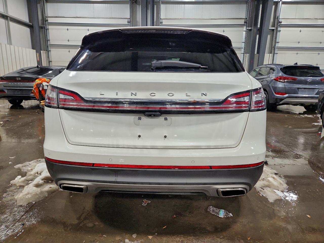 Lincoln Nautilus Image 10