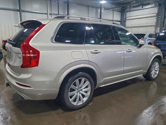 Volvo XC90 T6 Image 13