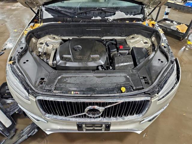 Volvo XC90 T6 Image 8