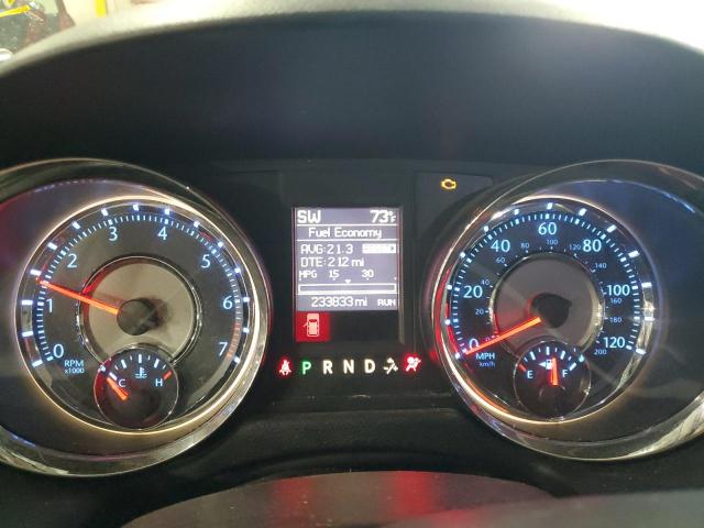 Chrysler Minivan Touring Image 2