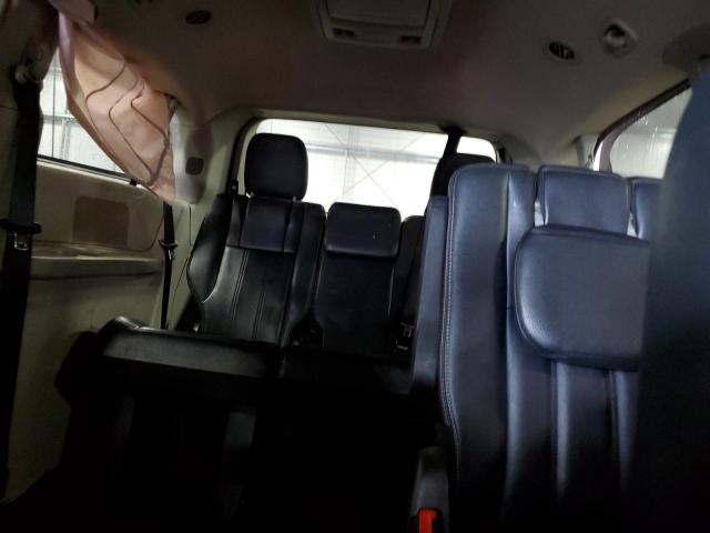 Chrysler Minivan Touring Image 12