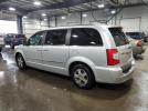 Chrysler Minivan Touring Image 7
