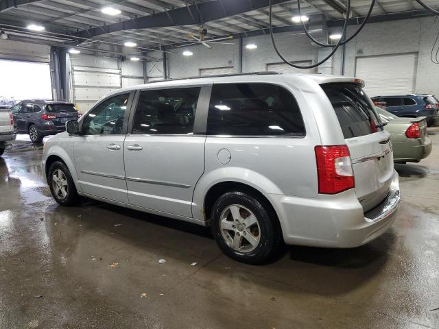 Chrysler Minivan Touring Image 7
