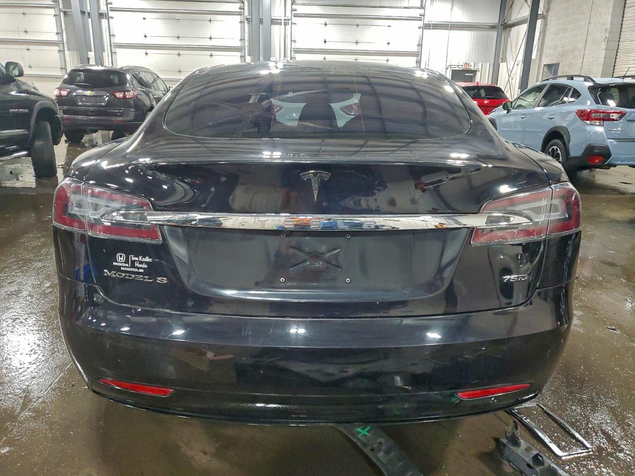 Tesla Model S Image 9