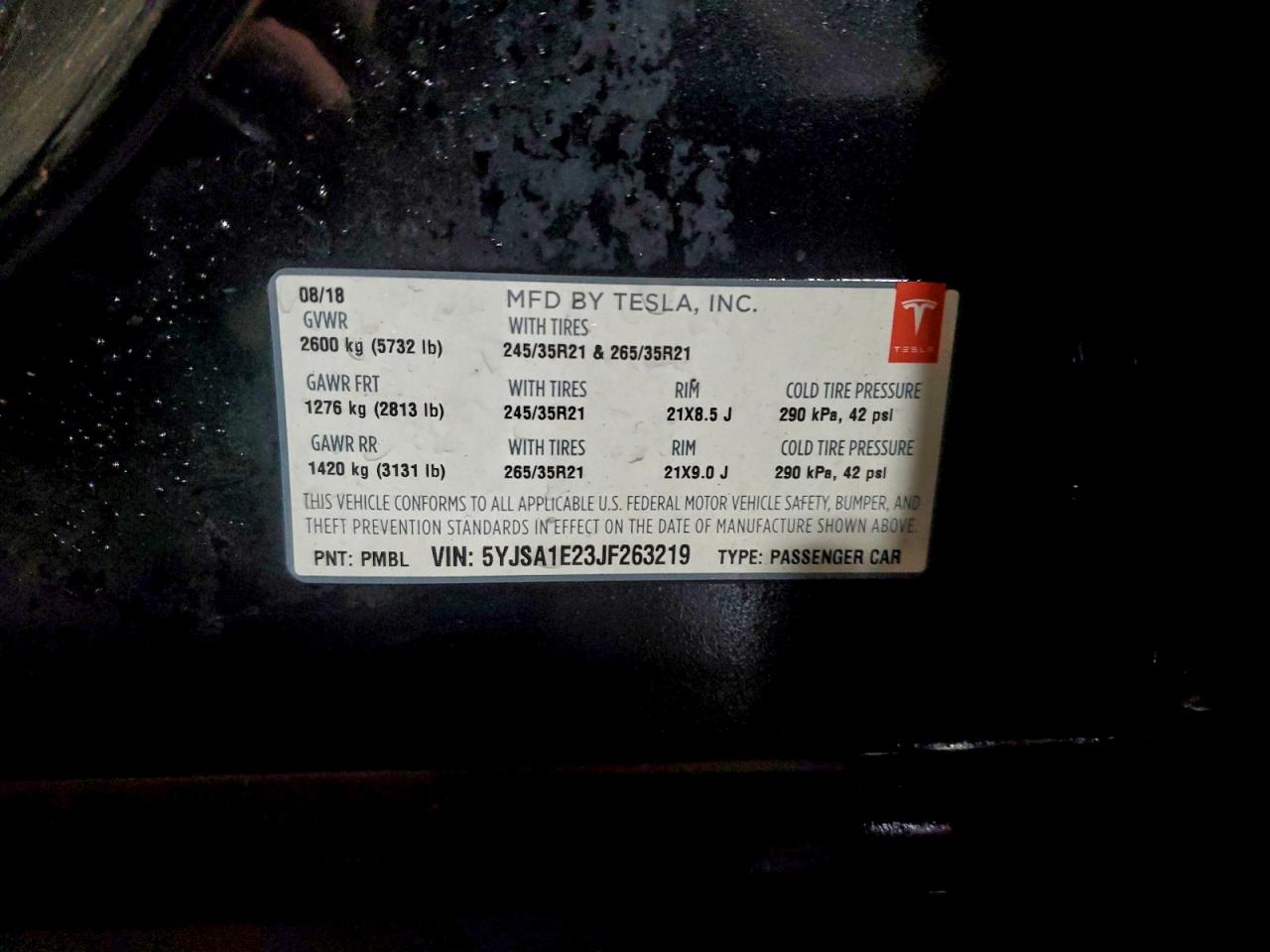 Tesla Model S Image 8