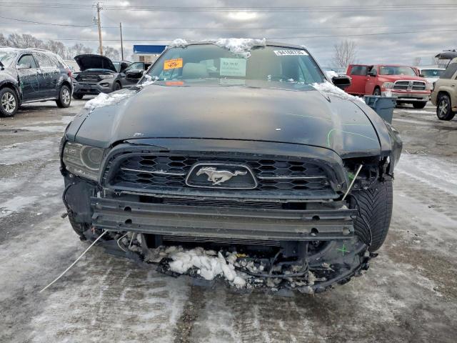 Ford Mustang Image 2