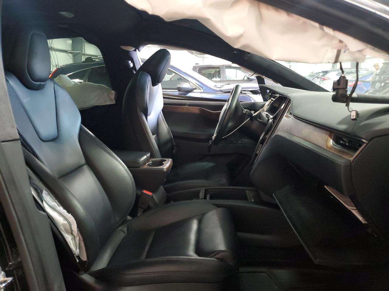 Tesla Model X Image 2