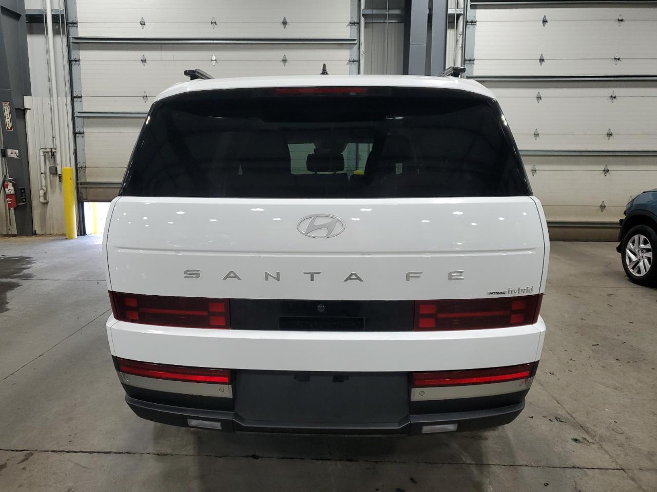 Hyundai SANTA FE Limited Image 9