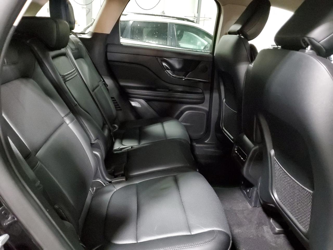 Lincoln Corsair Reserve Image 9