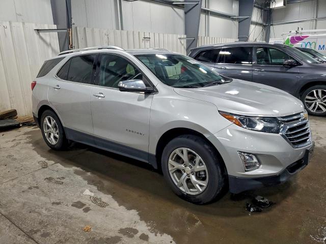 Chevrolet Equinox Premier Image 11