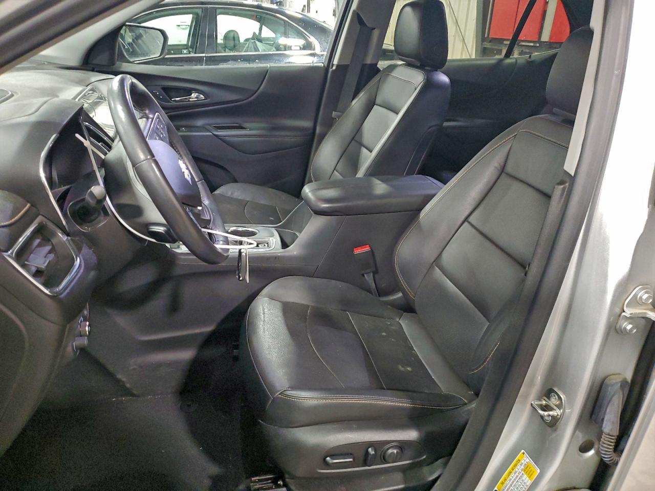 Chevrolet Equinox Premier Image 10