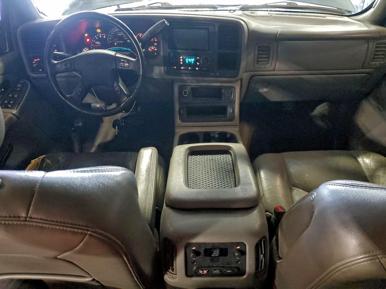 GMC Sierra K2500 Heavy Duty Image 3