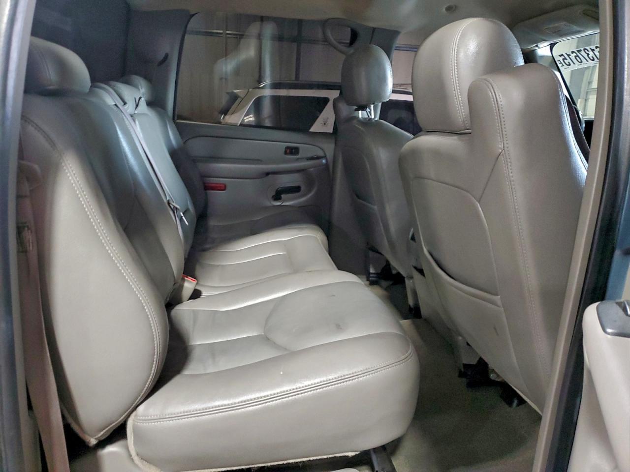 GMC Sierra K2500 Heavy Duty Image 5