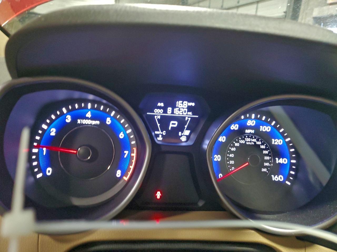 Hyundai ELANTRA Gls Image 12