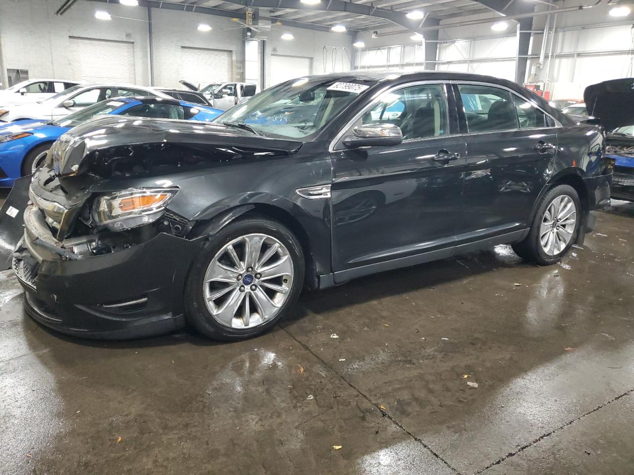 Ford Taurus Limited Image 1