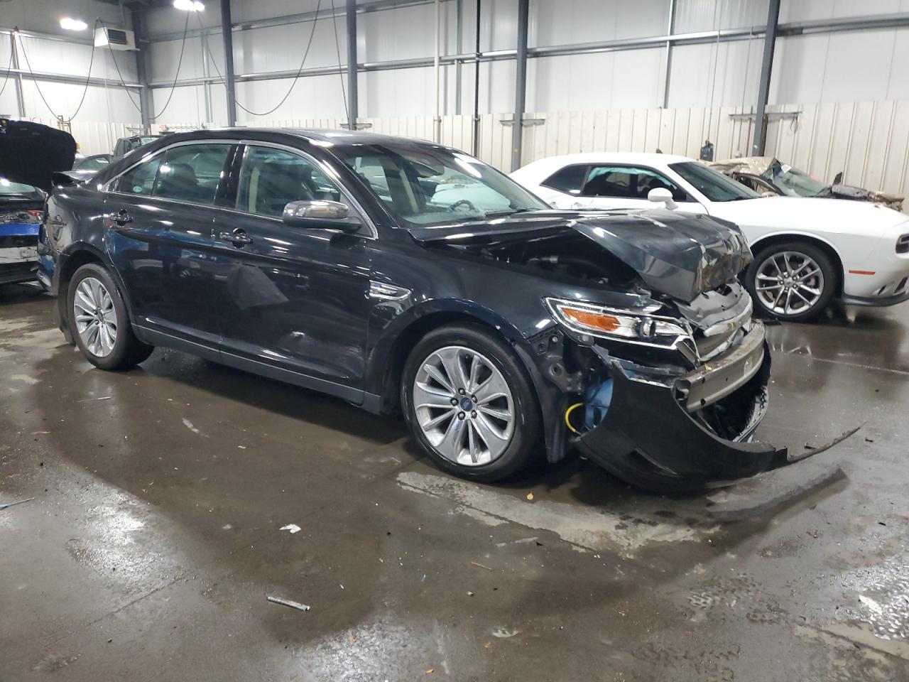 Ford Taurus Limited Image 7