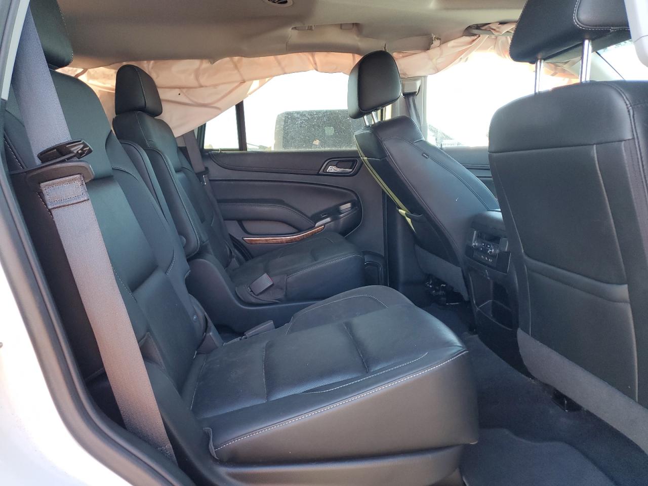 Chevrolet Tahoe K1500 Premier Image 12