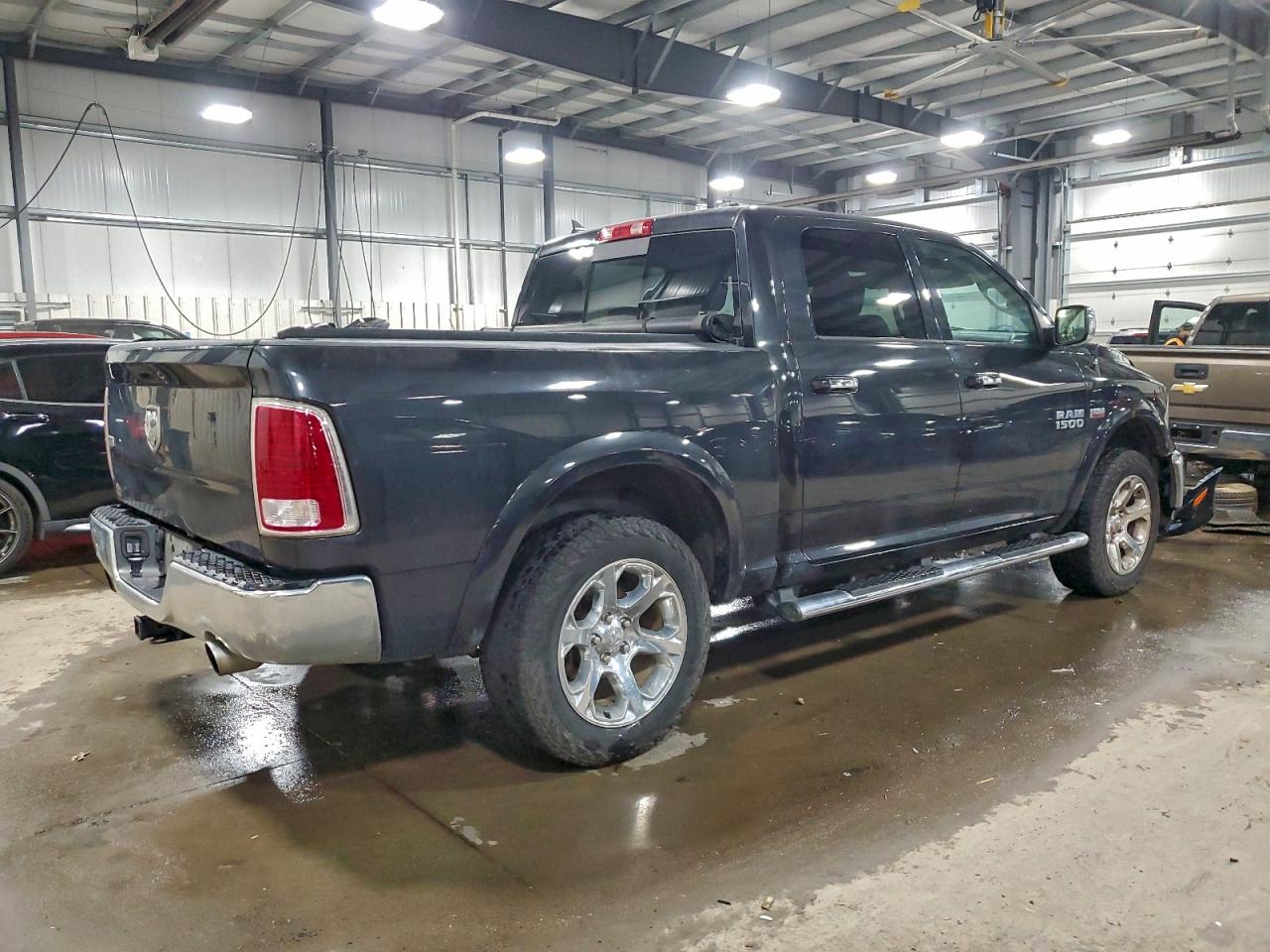 Ram 1500 Laramie Image 8