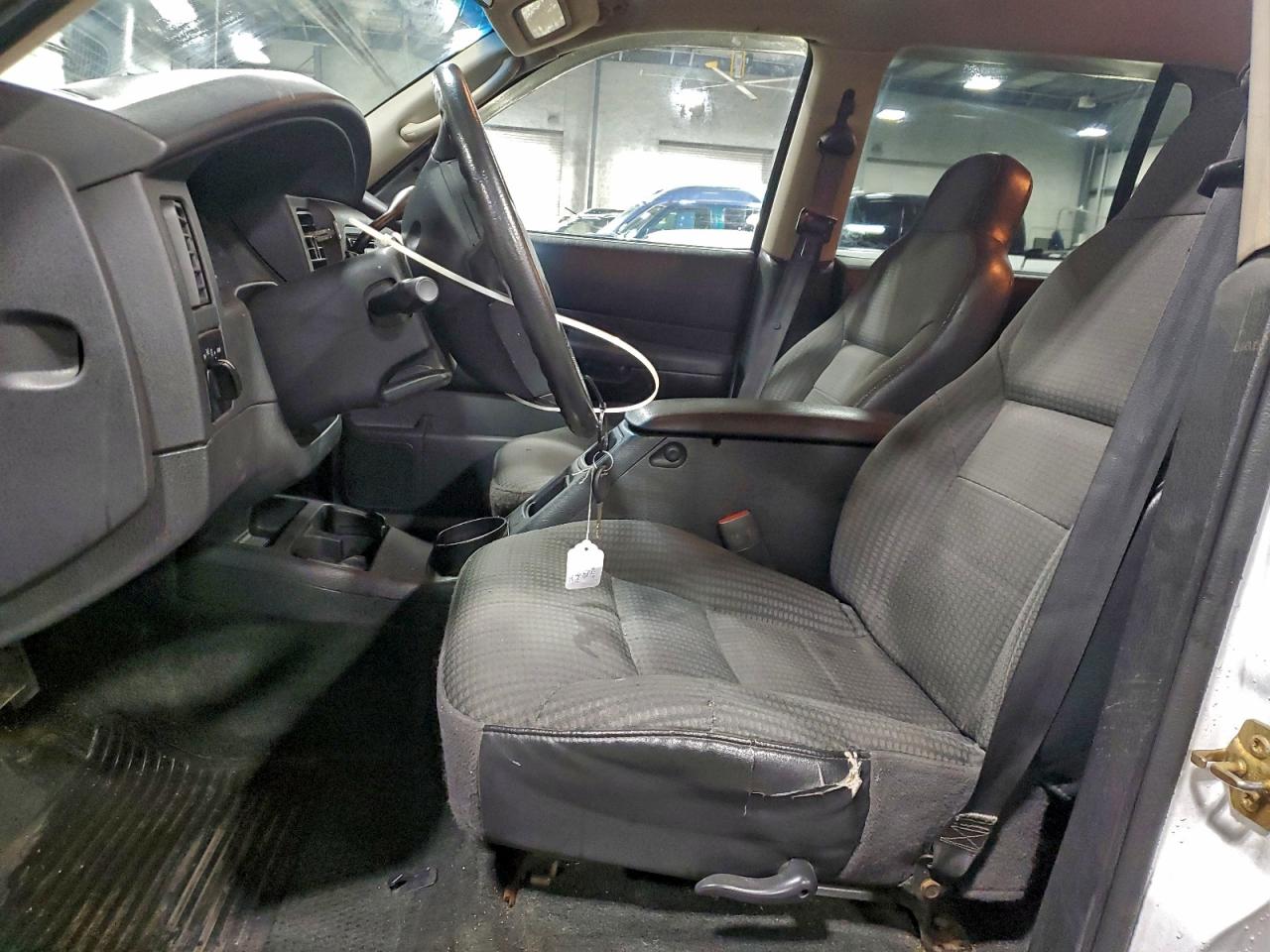 Dodge Durango Sport Image 10