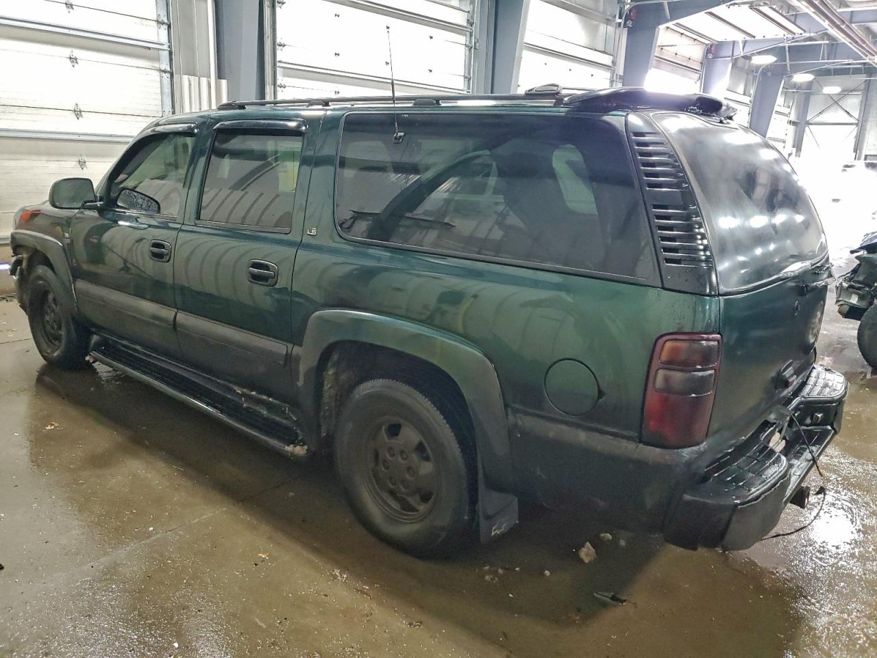 Chevrolet Suburban K1500 Image 11