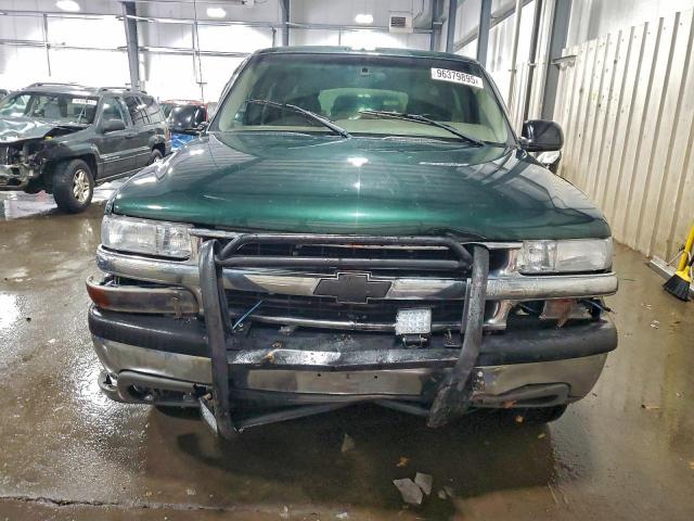 Chevrolet Suburban K1500 Image 9