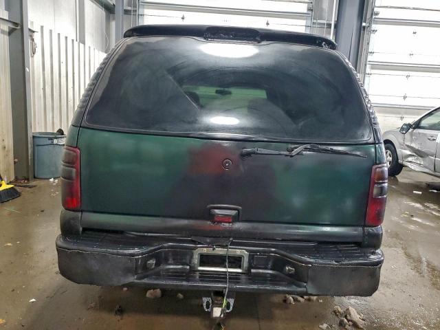 Chevrolet Suburban K1500 Image 10