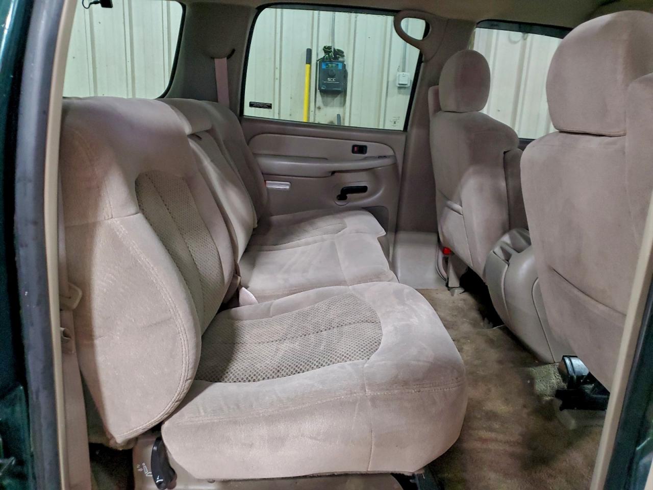 Chevrolet Suburban K1500 Image 7