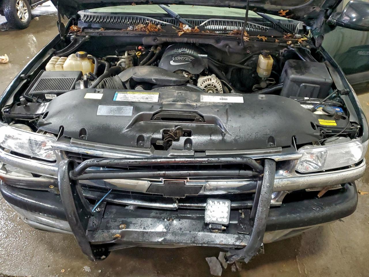 Chevrolet Suburban K1500 Image 12