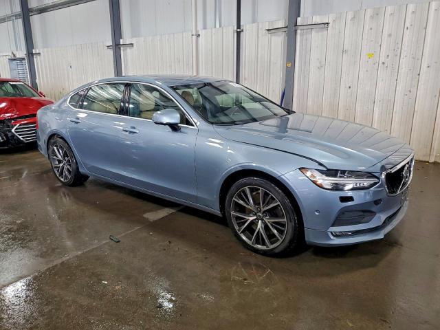 Volvo S90 T6 Momentum Image 3