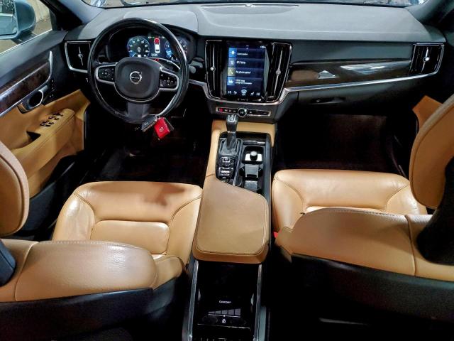 Volvo S90 T6 Momentum Image 5