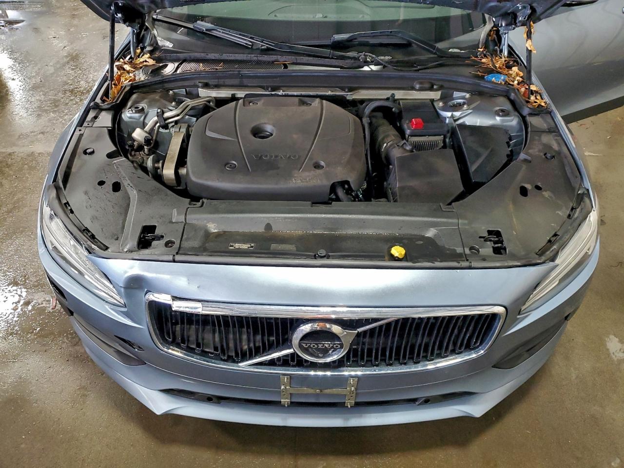 Volvo S90 T6 Momentum Image 11