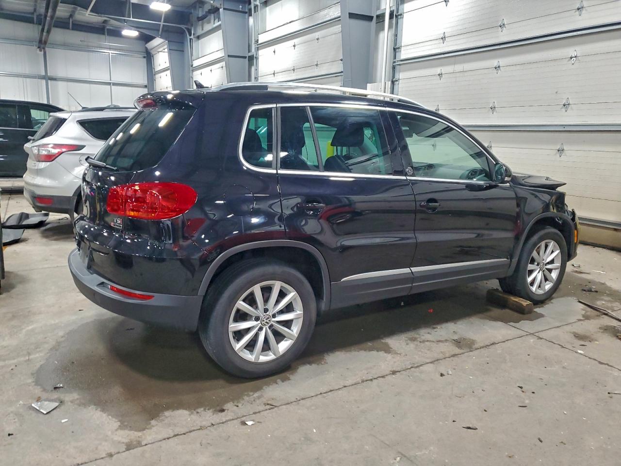 Volkswagen Tiguan Wolfsburg Image 13