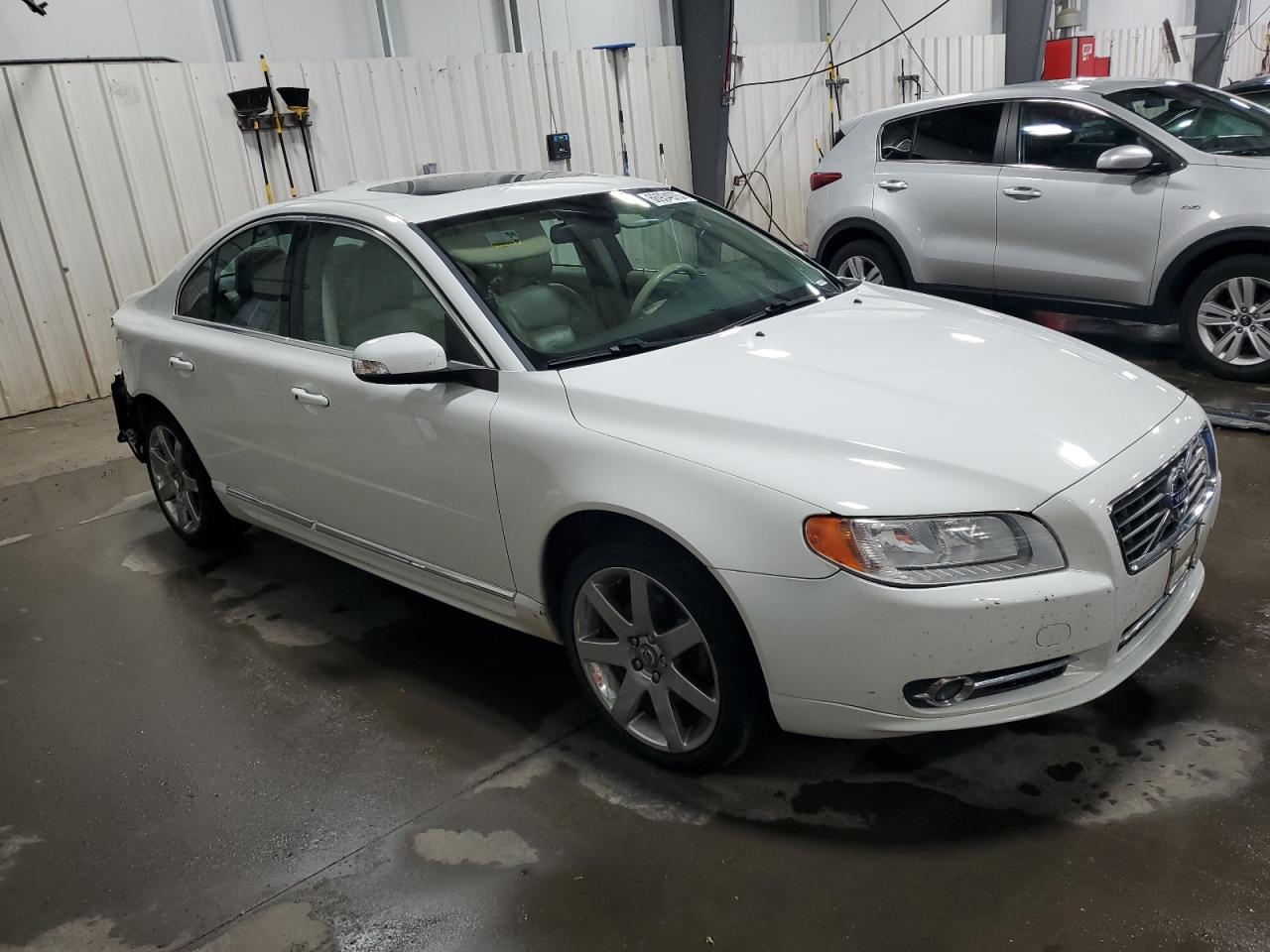 Volvo S80 3.2 Image 5