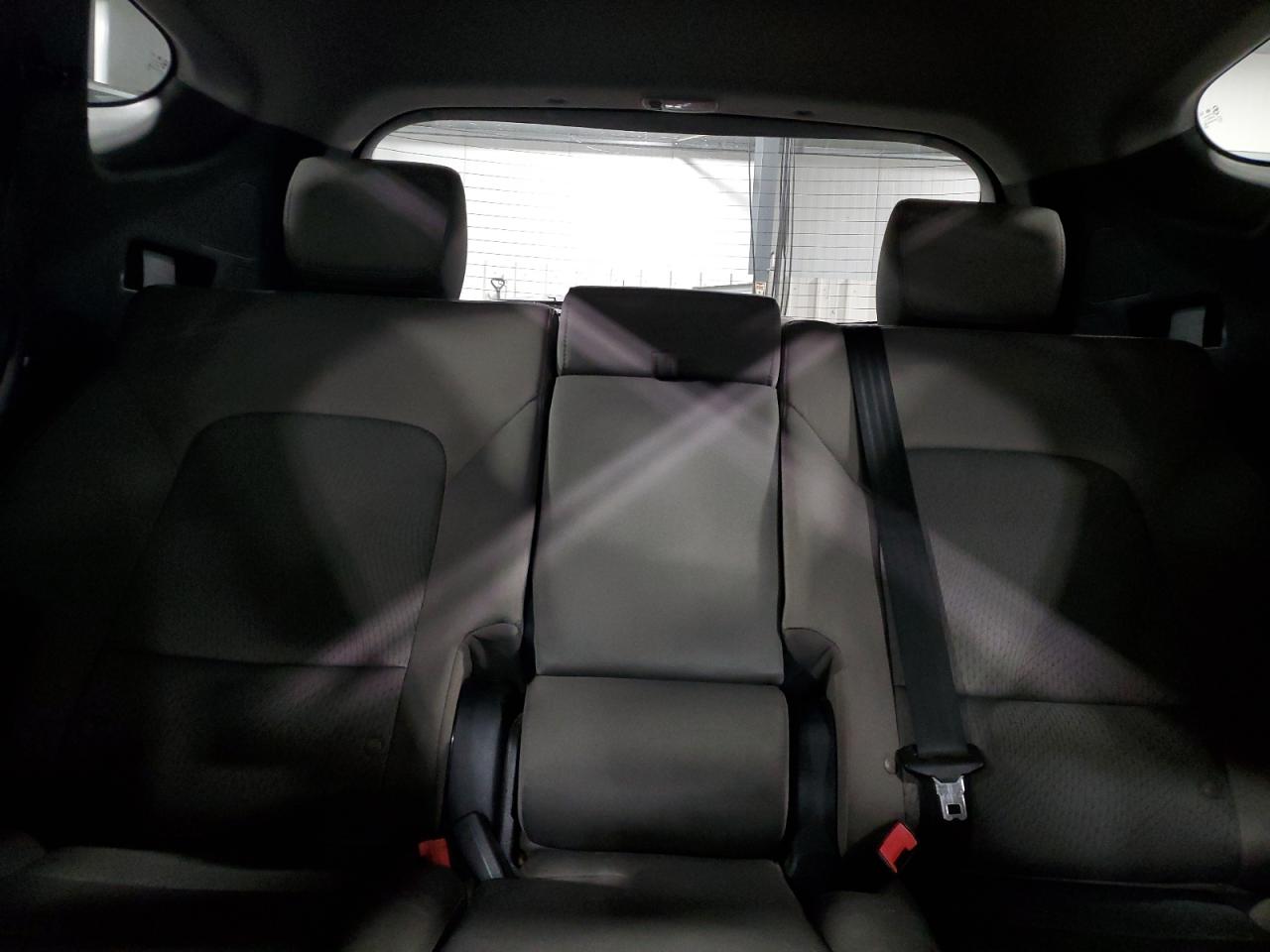 Hyundai SANTA FE Image 6