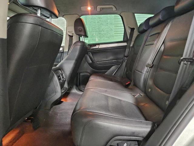 Volkswagen Touareg V6 Tdi Image 12