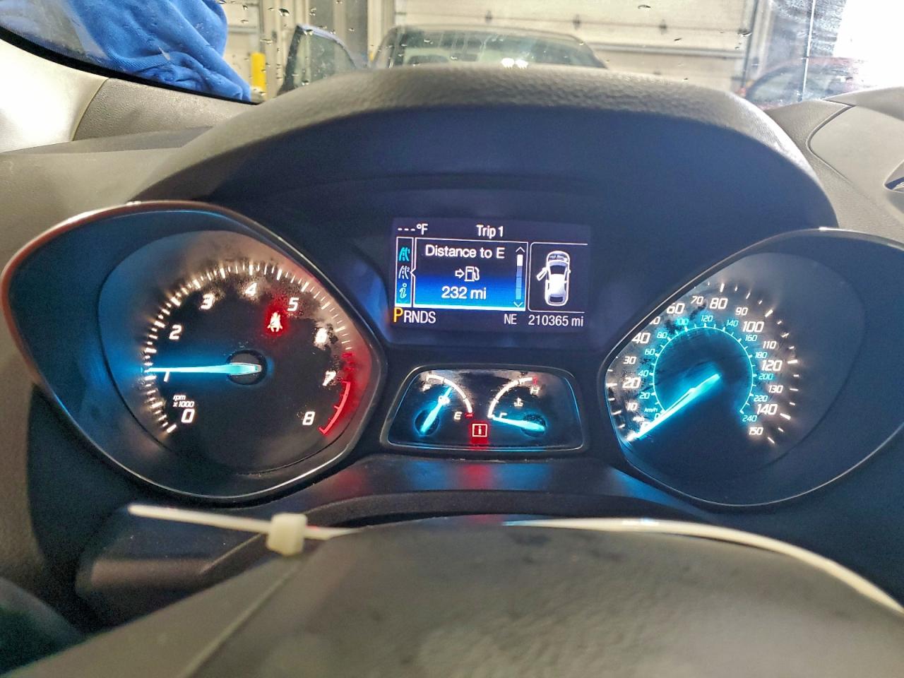 Ford Escape Titanium Image 8