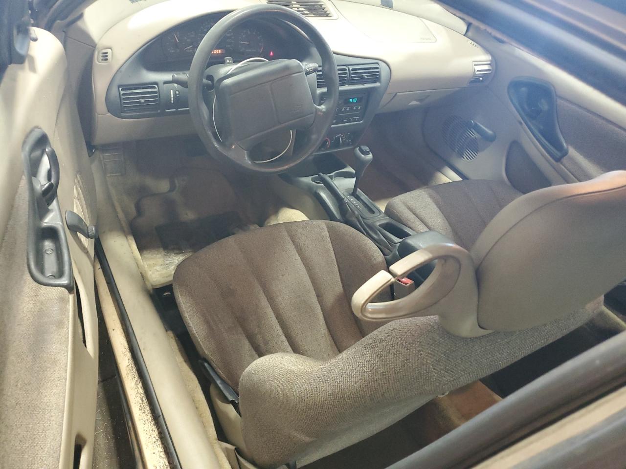 Chevrolet Cavalier Image 4