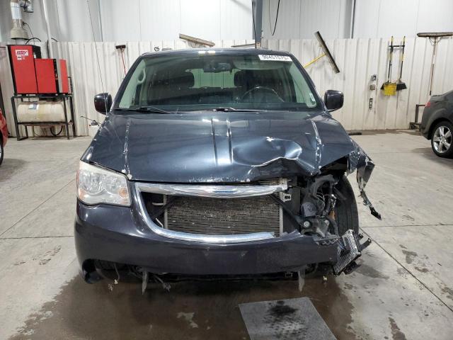 Chrysler Minivan Touring Image 8