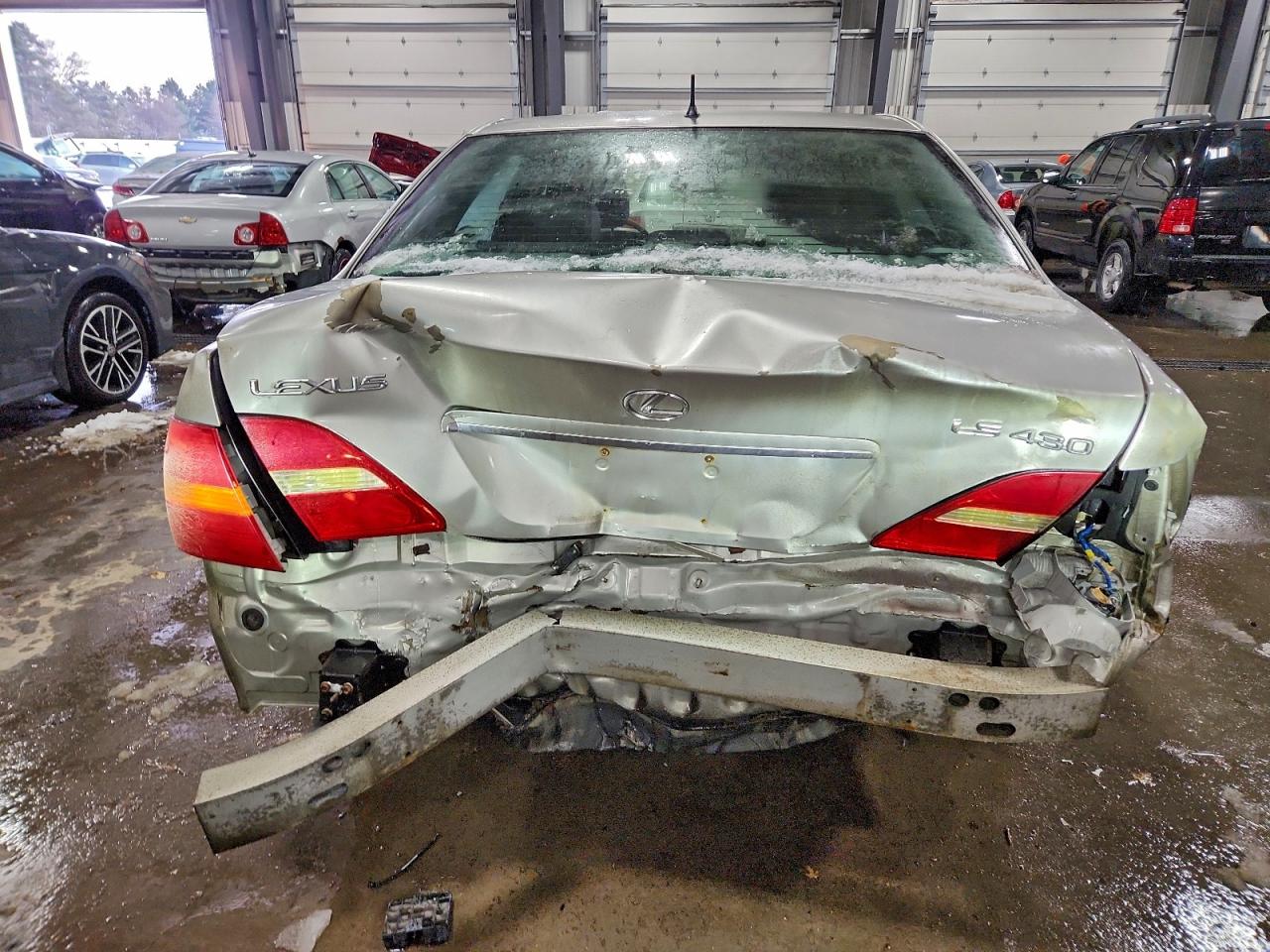 Lexus LS 430 Image 8