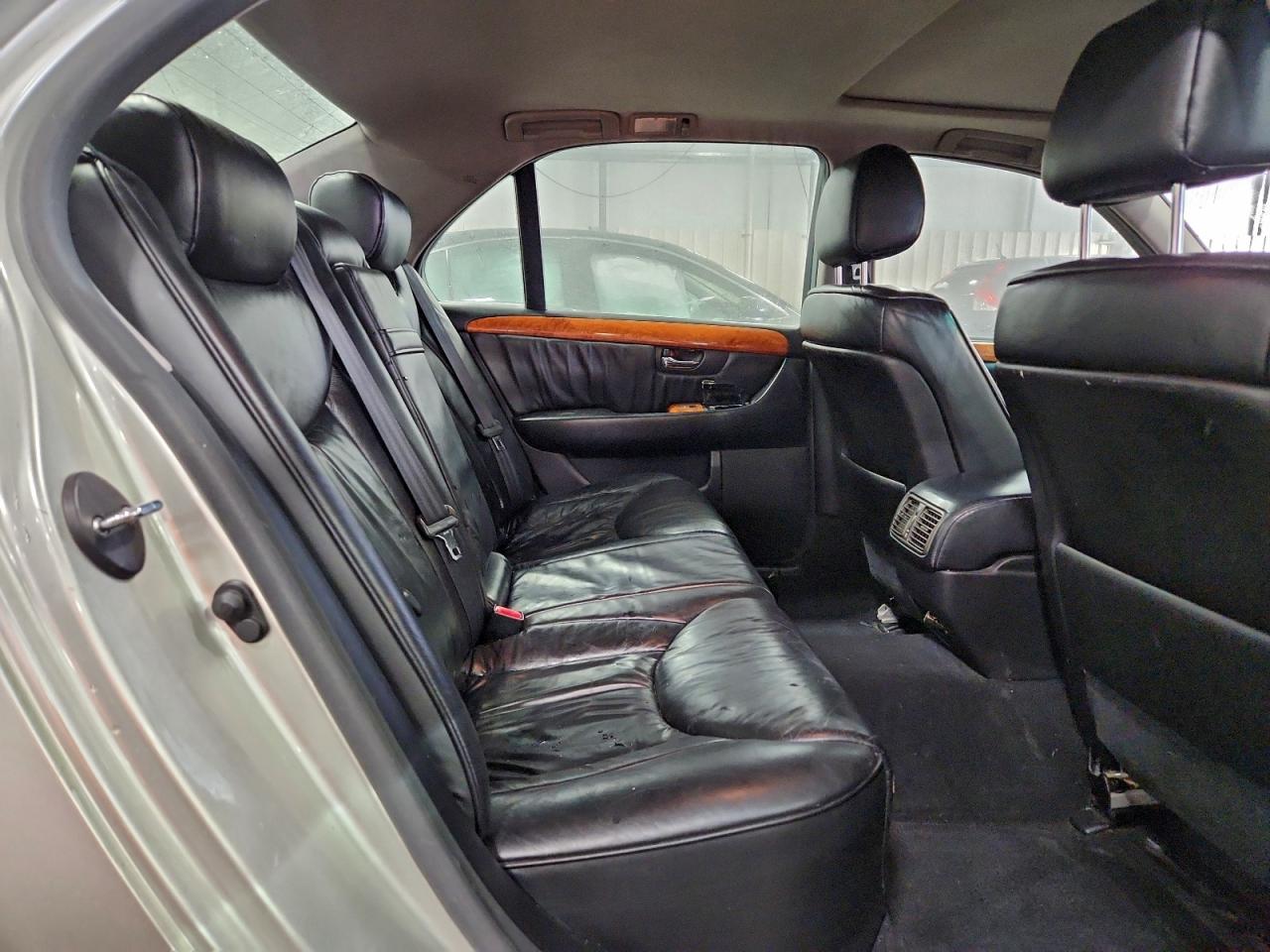 Lexus LS 430 Image 13