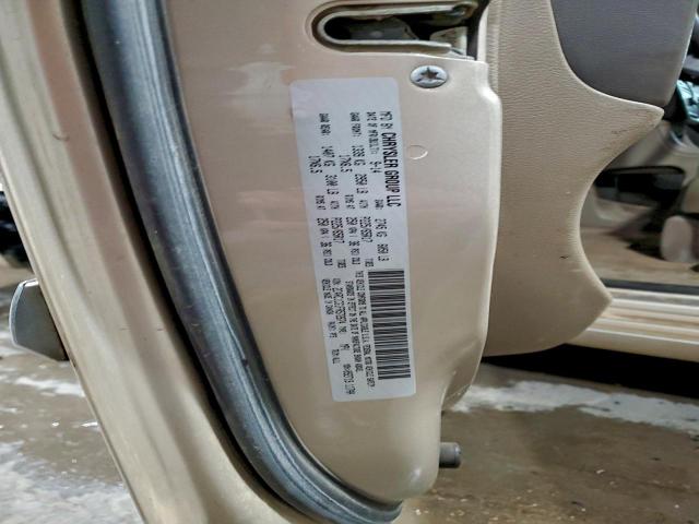 Chrysler Minivan Touring L Image 13