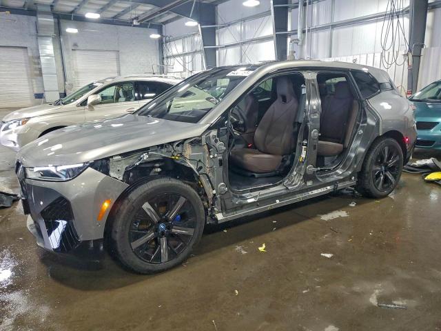  Salvage BMW Ix Xdrive5